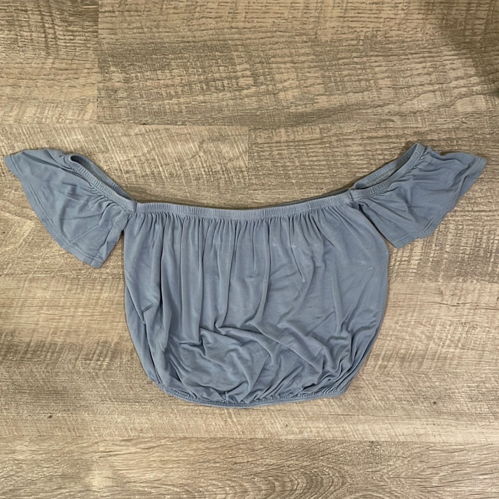 Cropped off the shoulder Tee